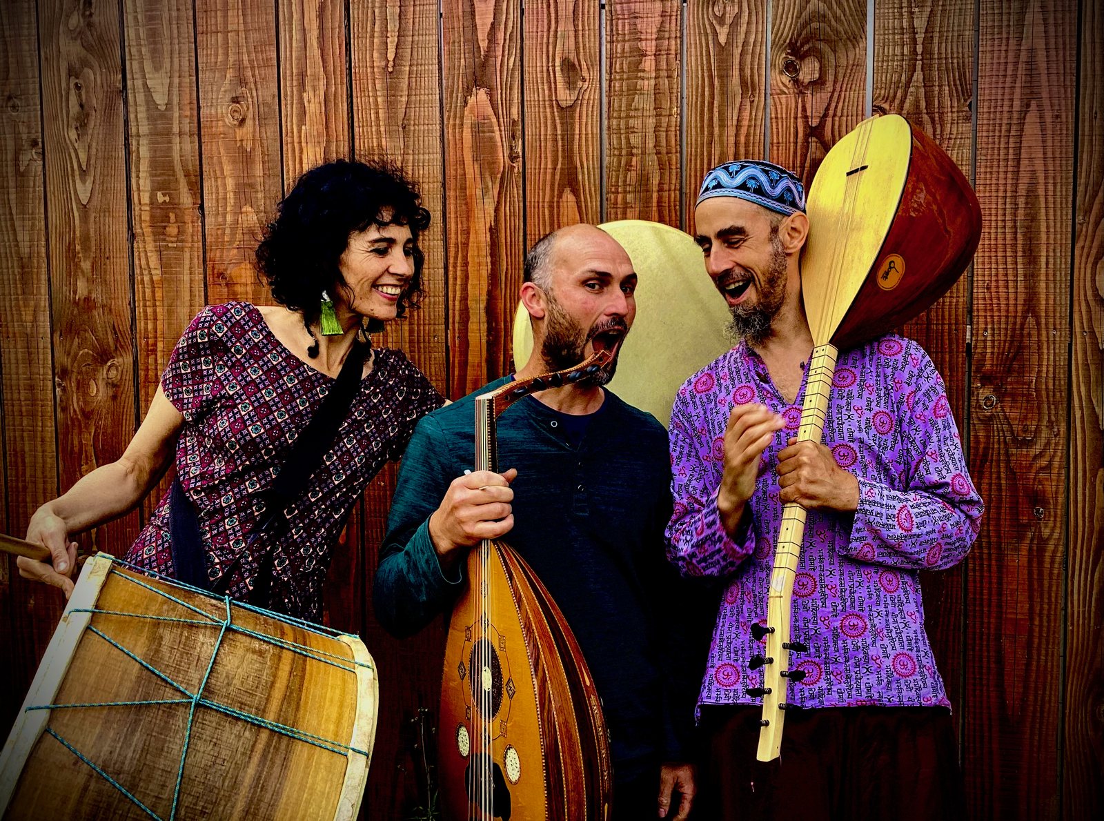 Kürdan, portrait du trio